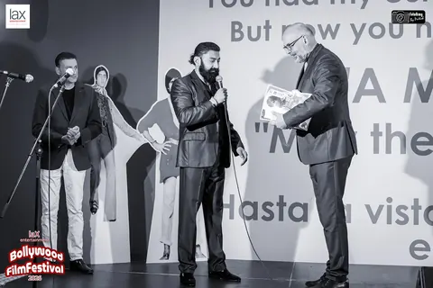 Zakelijke podiumfotografie tijdens een filmfestival