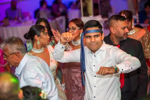 Spontaan dansmoment tijdens een feest